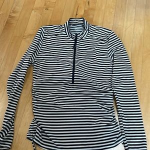 Carve Designs rash guard M